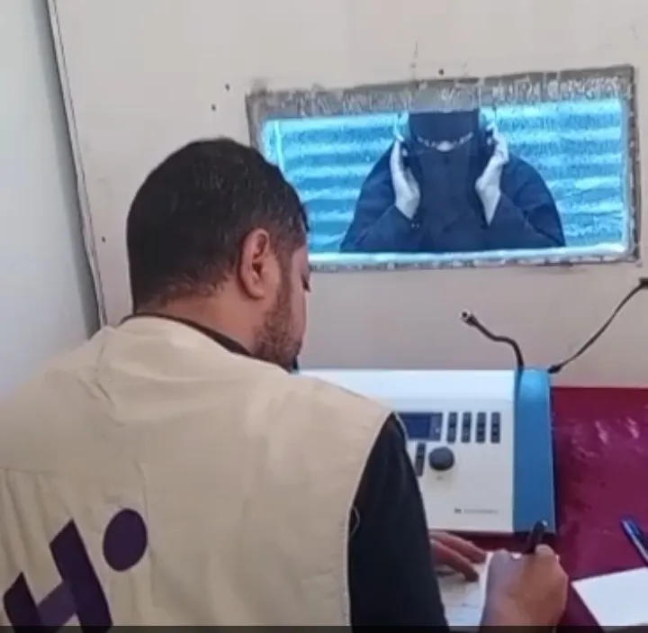وكيل وزارة الشؤون الاجتماعية والعمل يدشن فحص السماعات لفئة الصم بالعاصمة عدن
