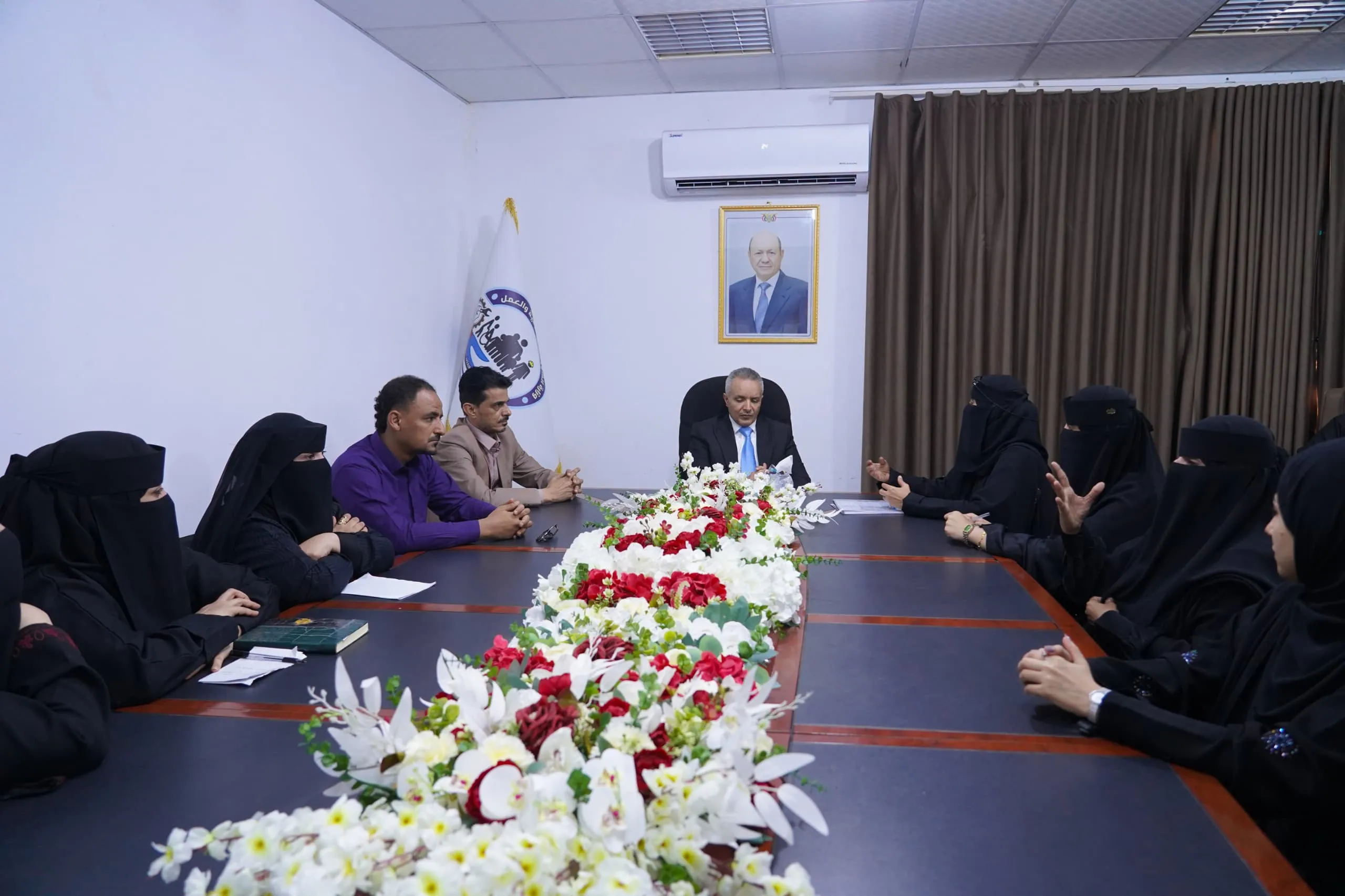 وزير الشؤون الاجتماعية والعمل يلتقي عددًا من منظمات المجتمع المدني المعنية بذوي الإعاقة والرعاية الاجتماعية