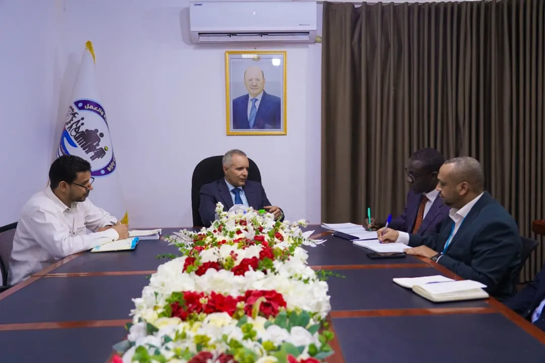 وزير الشؤون الاجتماعية والعمل يبحث مع اليونيسف تعزيز الشراكة في مجالي الحماية الاجتماعية وحماية الطفل