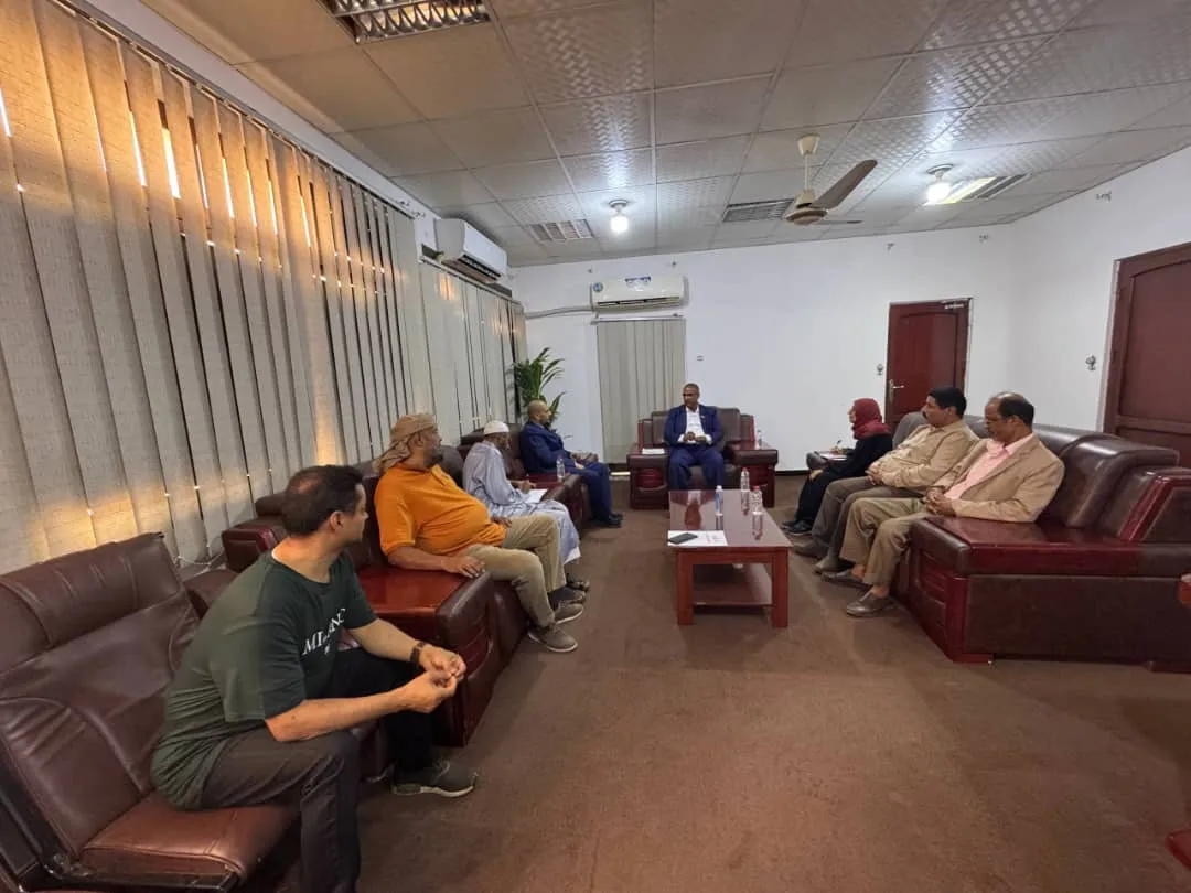 Minister Al-Zaouri Discusses with Kuwait’s Zakat House a Relief Campaign for Flood Victims